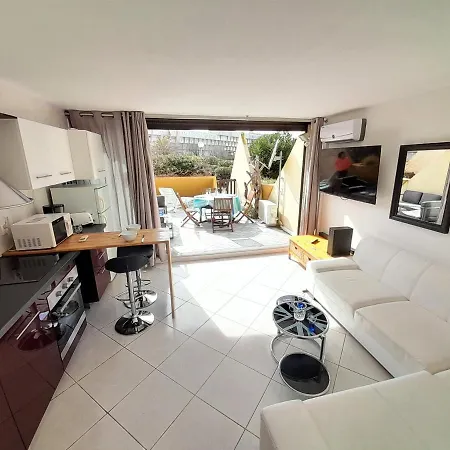 Village Naturiste Desir 阿格德