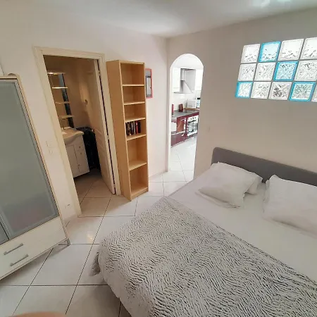 Village Naturiste Desir * 阿格德